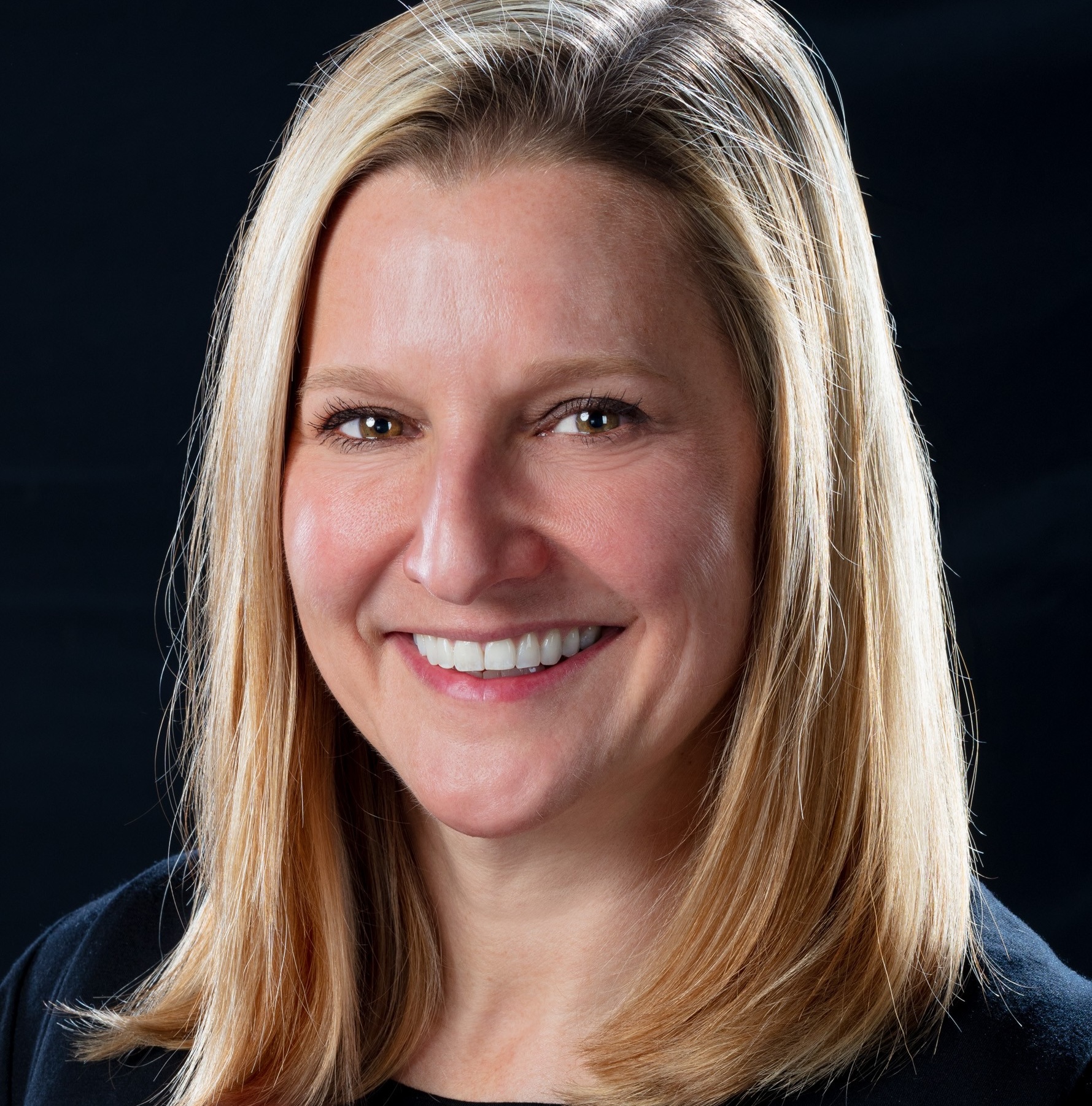 Kate Deurloo headshot